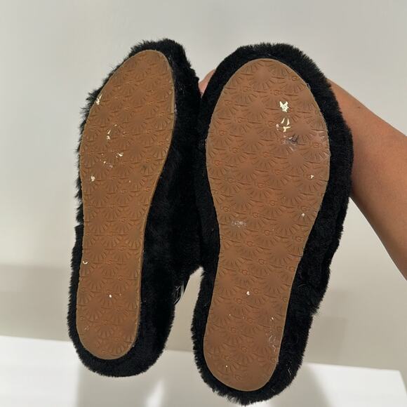 UGG Fluff Yeah Slides Shearling Mules Winter College Fall - Picture 7 of 7